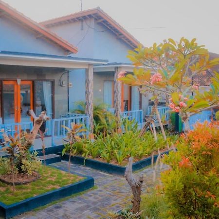 Sambu Bungalow Batununggul Ngoại thất bức ảnh